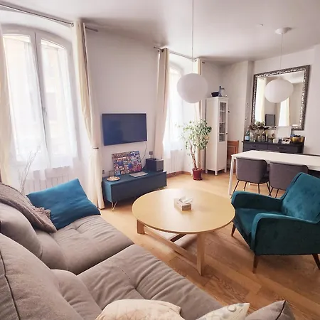 Apartment Homeloveparis Paris